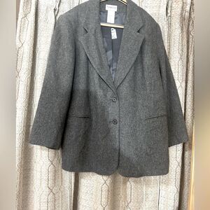 tribeca studio Ladies 20 WP gray suit coat